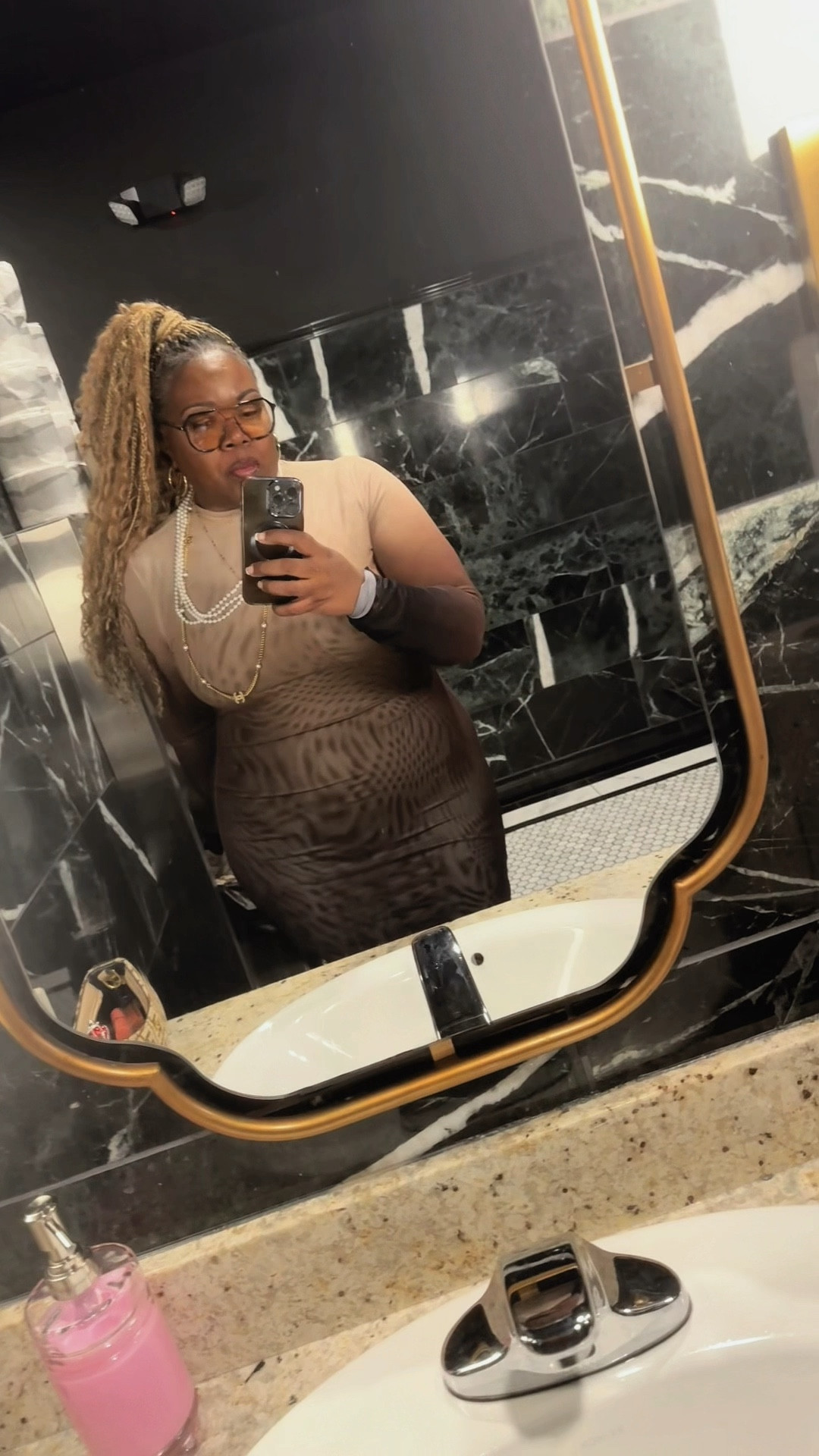Outside ✌🏾😎

#LTKFindsUnder100 #LTKPlusSize #LTKOver40