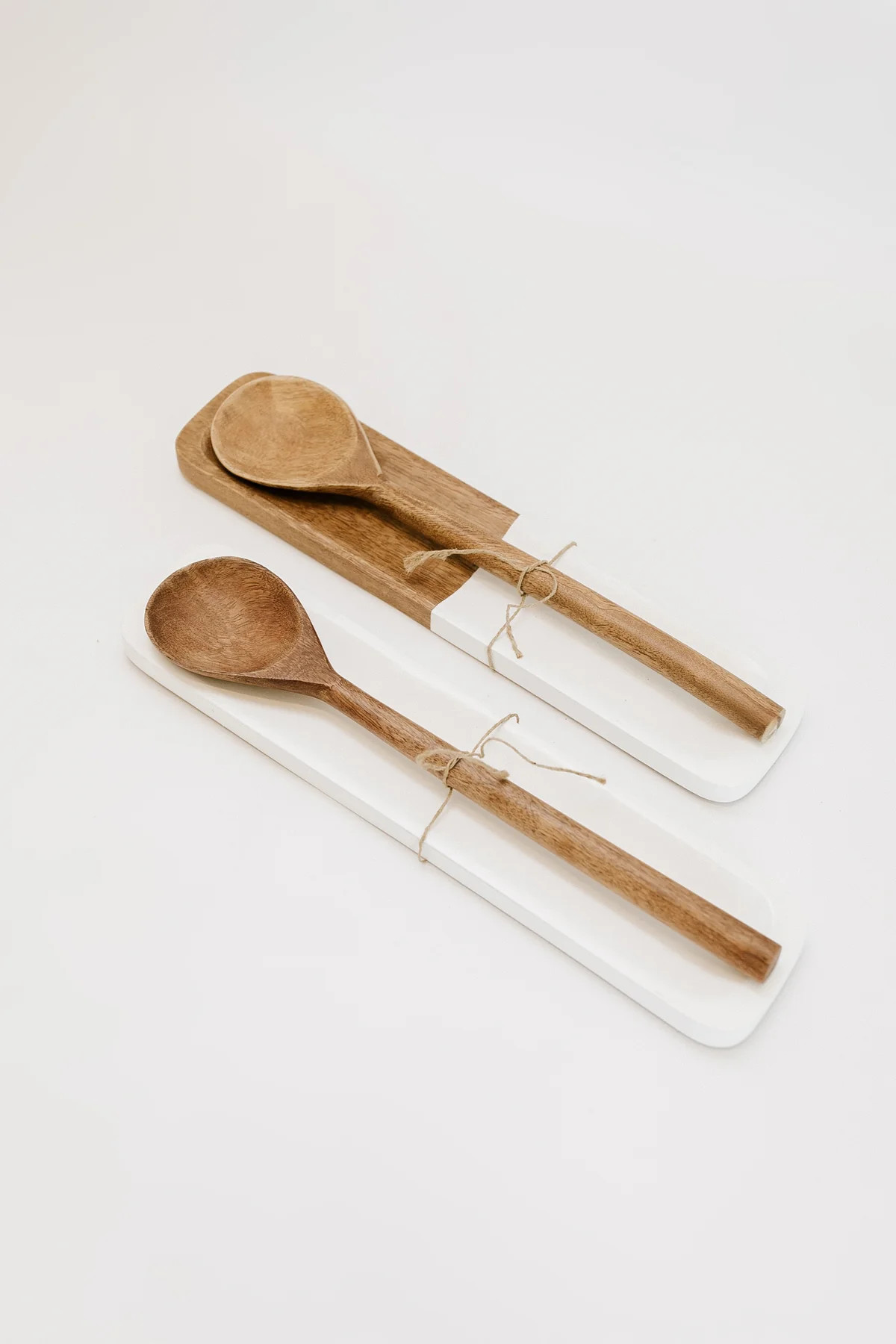 Sinclaire Spoon + Wood Rest - 2 Colors | THELIFESTYLEDCO