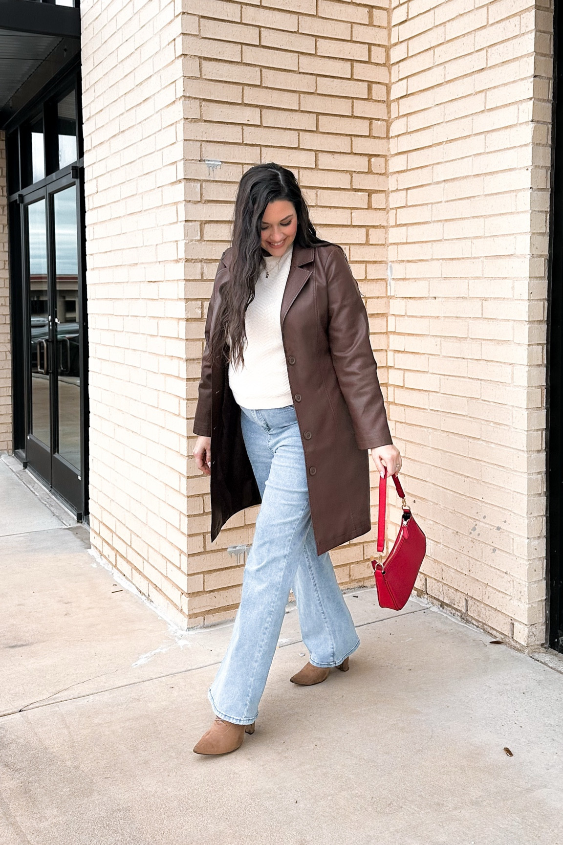 Flare maternity jeans🤰🏻 Under $50 and fit so comfortably over the bump!

#LTKBump #LTKFindsUnder50 #LTKStyleTip