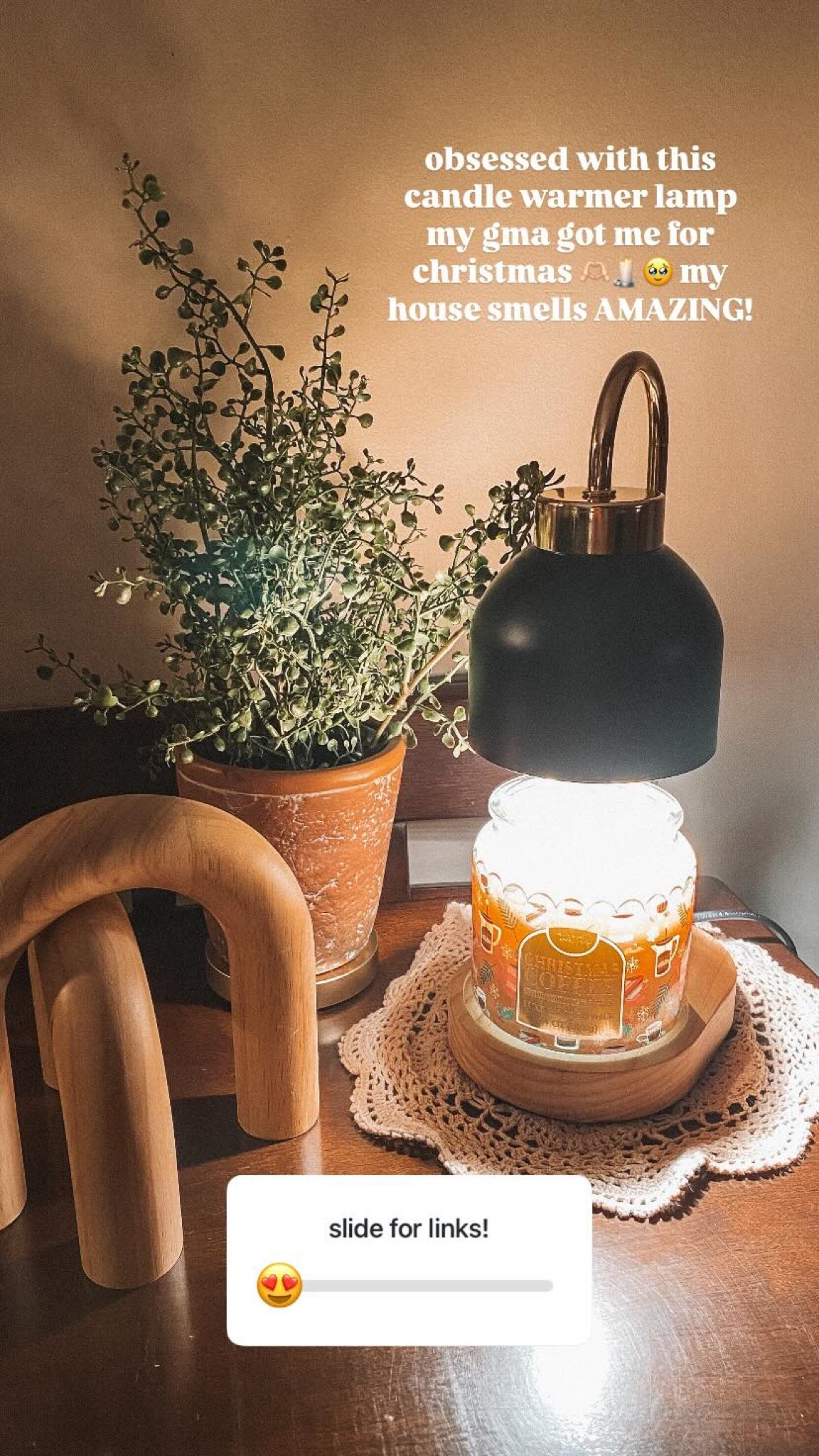 obsessed with this candle warmer lamp my gma got me for christmas 🫶🏻🕯️🥹 my house smells AMAZING!
