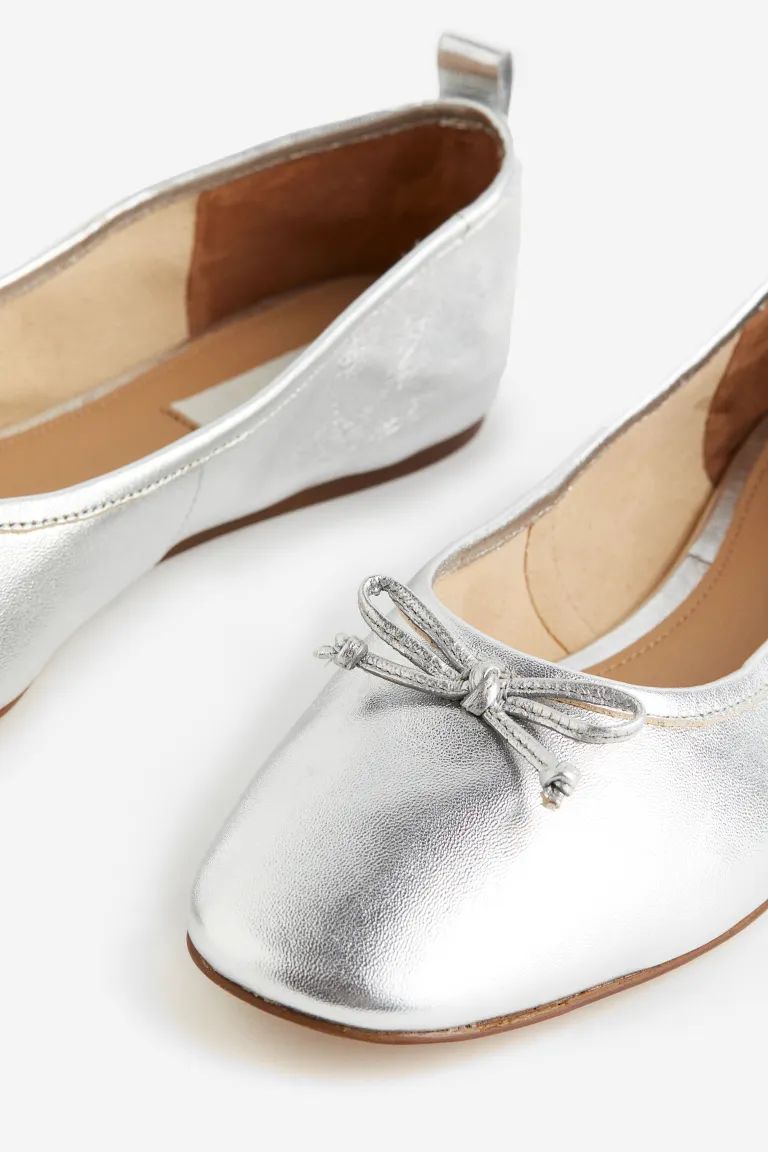 Leather ballet pumps - Silver-coloured - Ladies | H&M | H&M (UK, MY, IN, SG, PH, TW, HK)