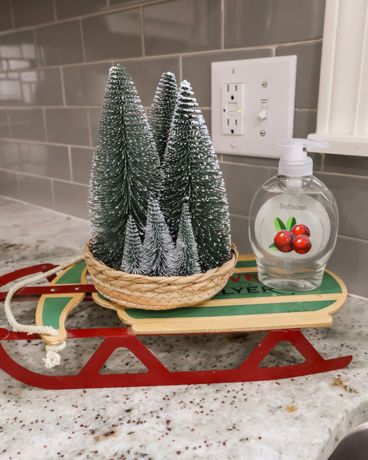 Here’s how I styled my $1 Holiday Softsoap ❤️ 