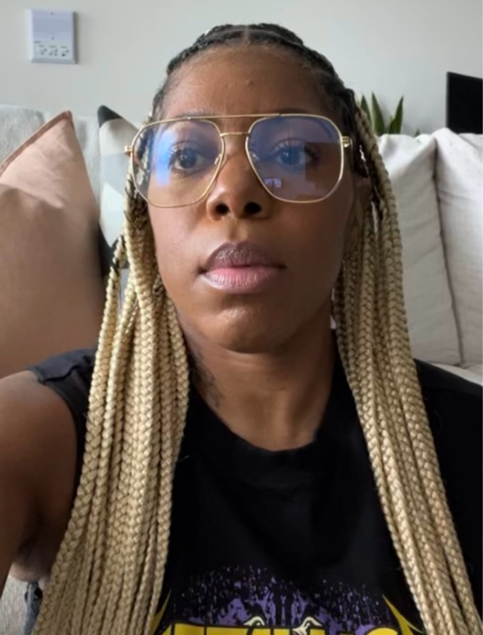 Blue Light Special. Looks and feels expensive but she ain’t! 

#LTKFindsUnder50 #LTKStyleTip #LTKU