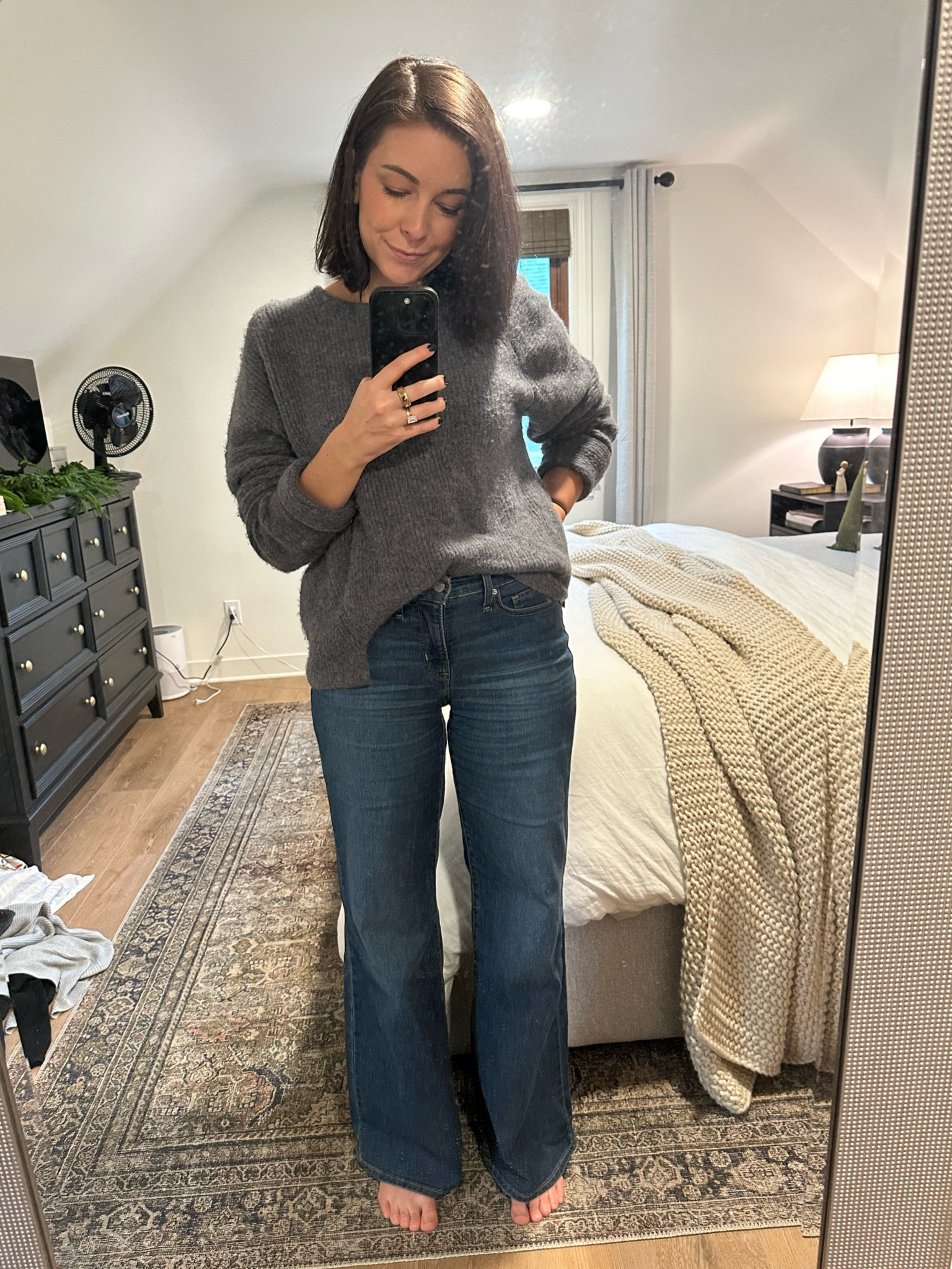 The perfect casual wide leg jeans from Levi’s! Mid-ride and VERY comfortable. Hello stretch denim 😍. 


#LTKStyleTip #LTKFindsUnder100