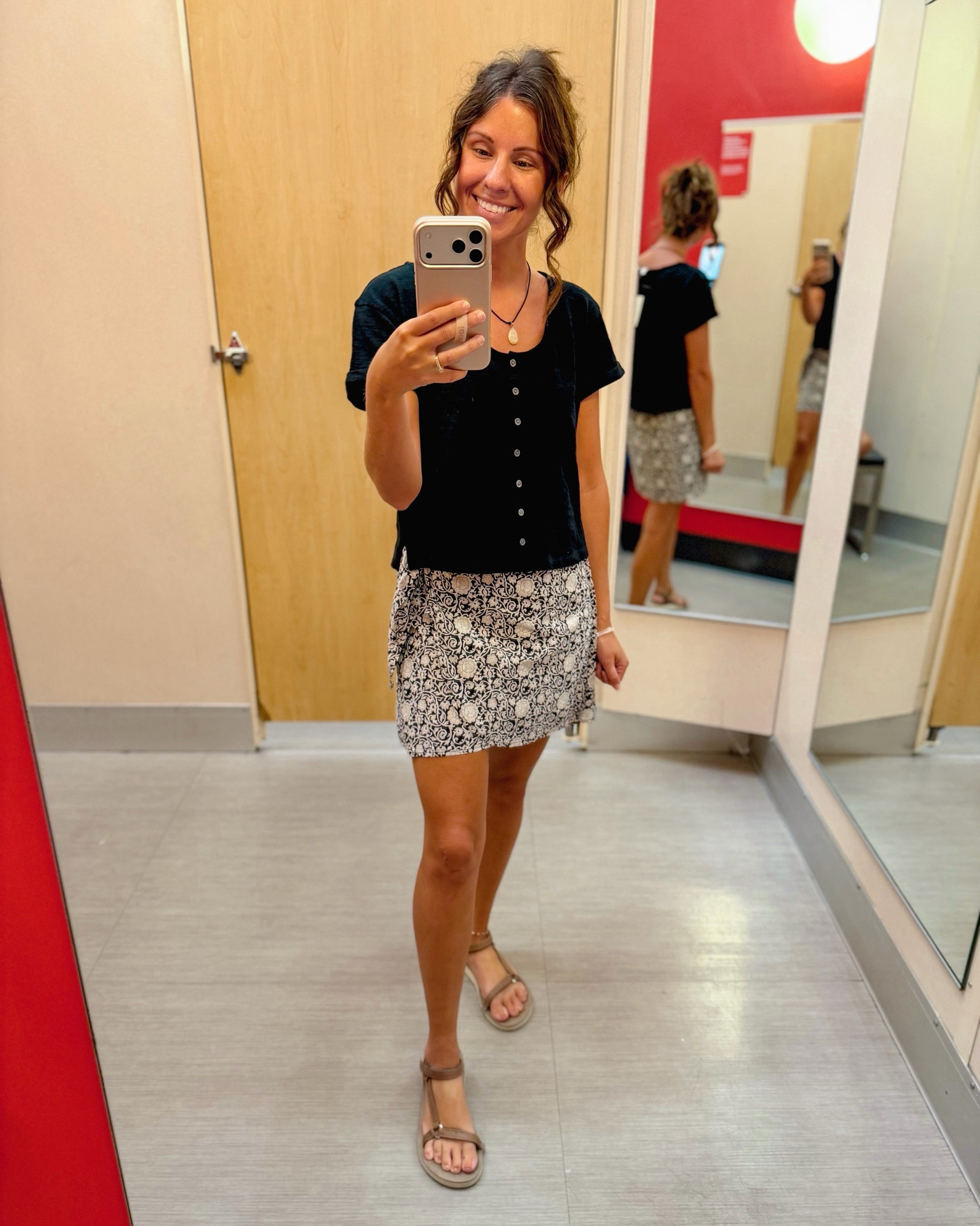 cute little 100% cotton $25 skirt styled 3 ways!!

Outfit 1: skirt is size xs, black button front tee is size xs (also 100% cotton!), teva sandals are size 6. 

Outfit 2: skirt is xs, cream tee is small and sandals are 6.

Outfit 3: red tank is size xs and the skirt is size xs. My sandals are size 6.

My necklace is thrifted so linked similar!

#LTKPetite #LTKSeasonal #LTKootd