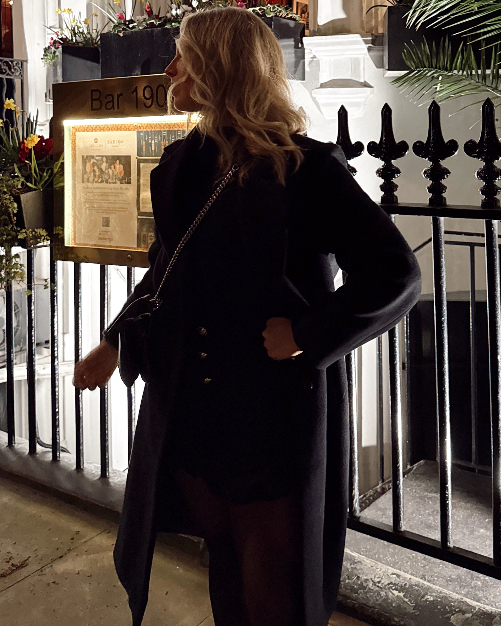 london ootn to din! zara buttoned mini skirt & old turtleneck but linked dupes x

#LTKStyleTip