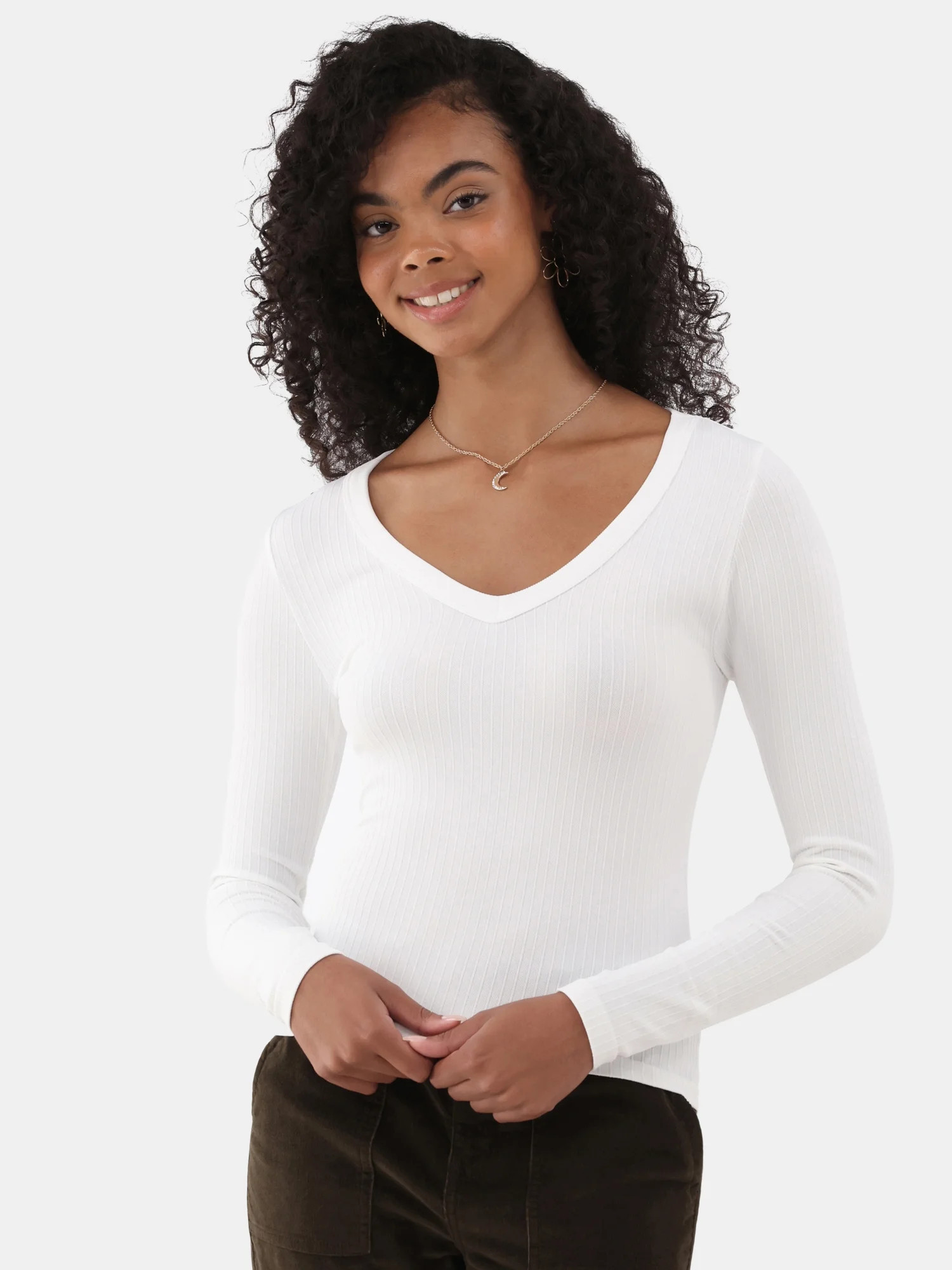 No Boundaries Seamless V-Neck Top with Long Sleeves, Women's | Walmart (US)