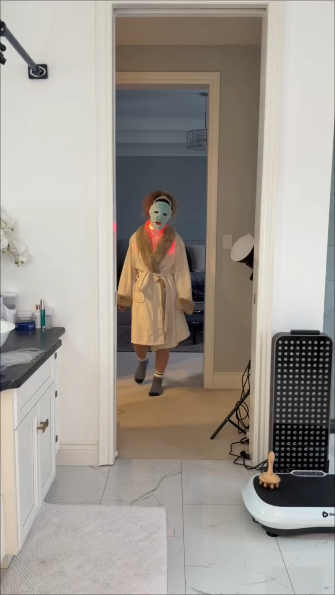 Have you been feeling like something is off lately?
Like you’re tired, overwhelmed, or just not yourself… but you can’t quite explain why?

Yeah. Same.

Lately I’ve been realizing how much of that comes from pushing through, forcing things, and giving our time and energy to stuff that doesn’t actually feel good anymore.

So I’m curious…
have you been feeling this way lately too?


#LTKfitnessgoals #LTKselfcare #LTKstorytime