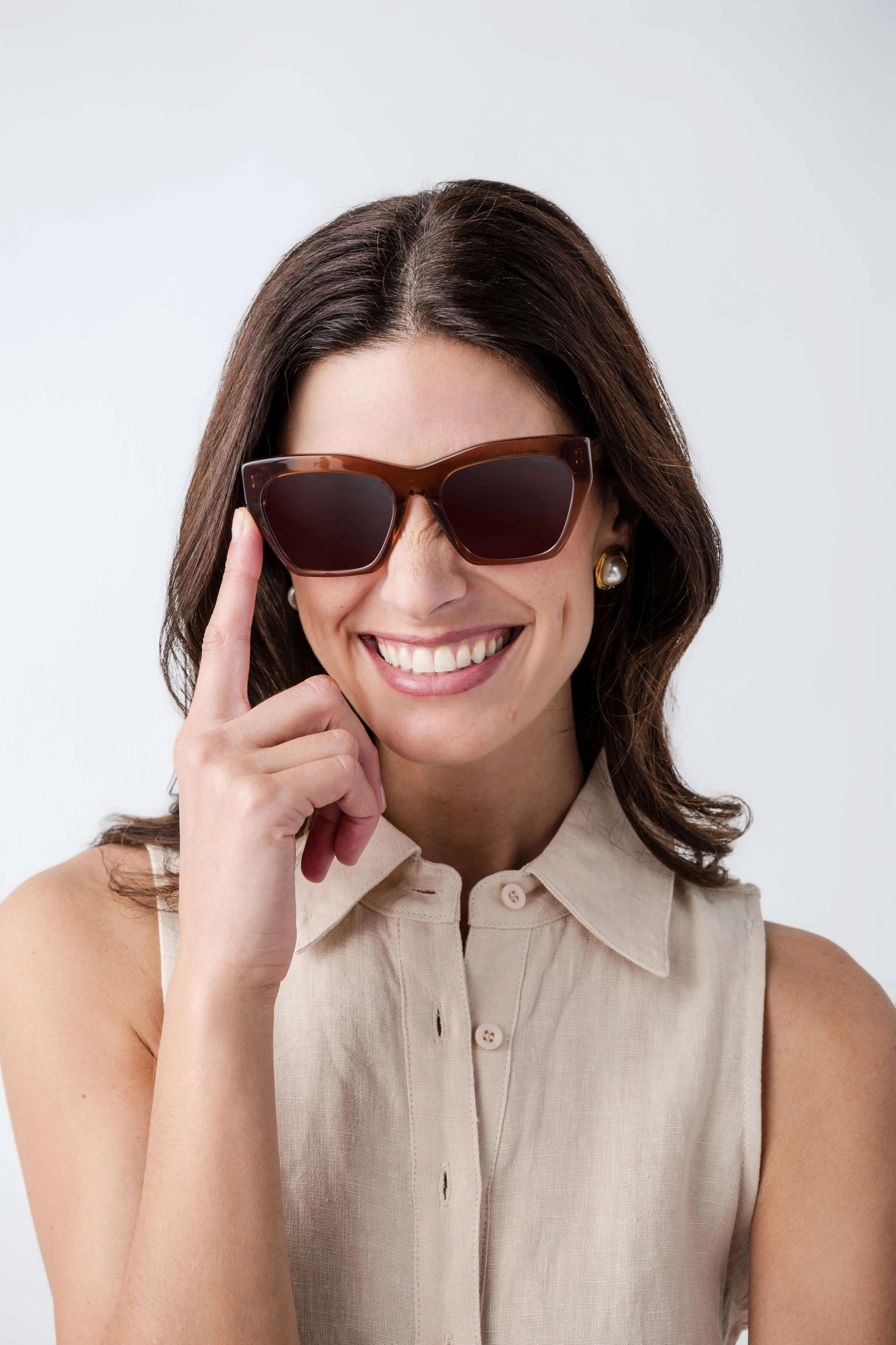 Freyrs Gia Cat Eye Sunglasses | Social Threads