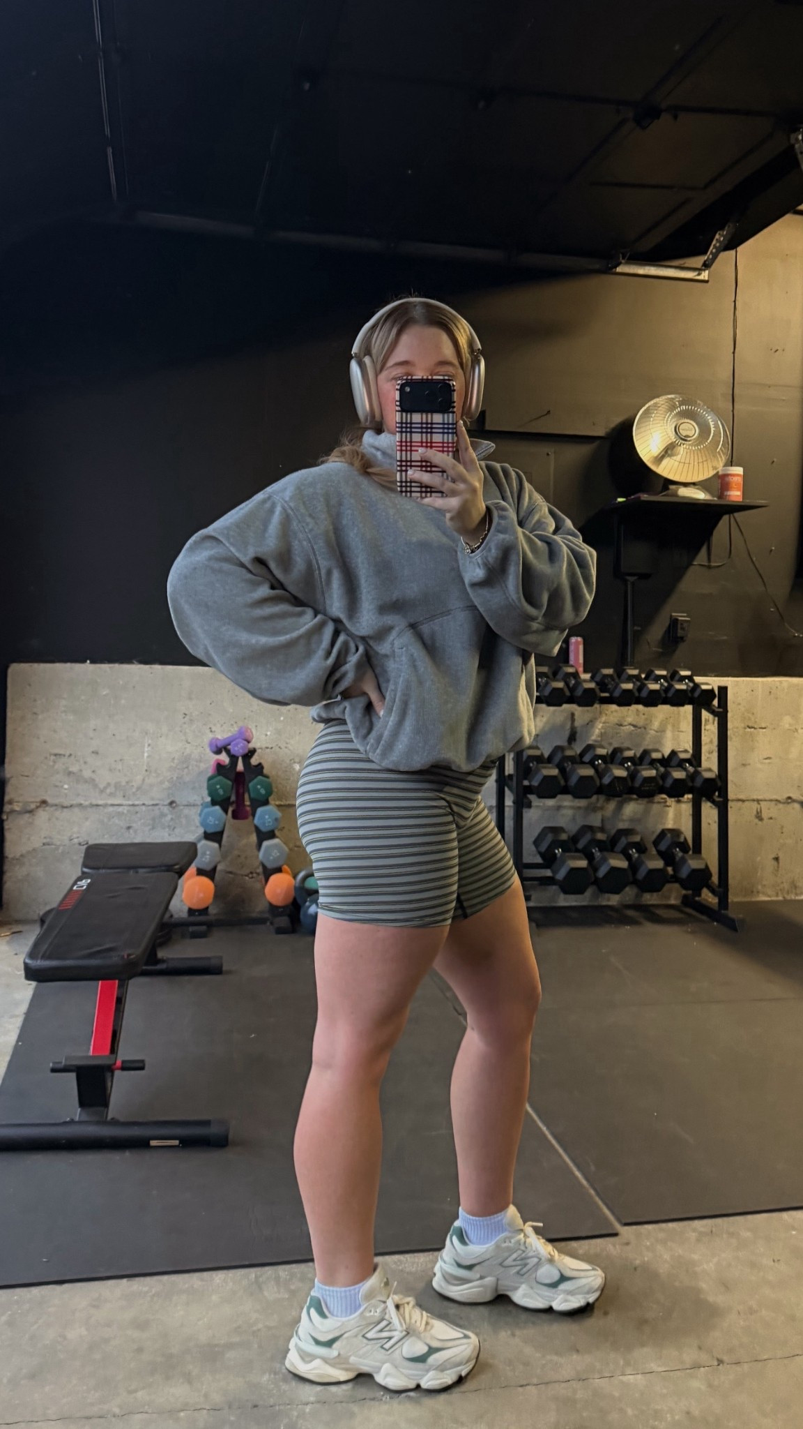 Midsize Gym Outfit of the day 💪🏻🩶 Wearing a size large in everything! Looks like the shorts are sold out in the stripes, but I linked another color as well! 

#LTKActive #LTKMidsize #LTKfitnessgoals