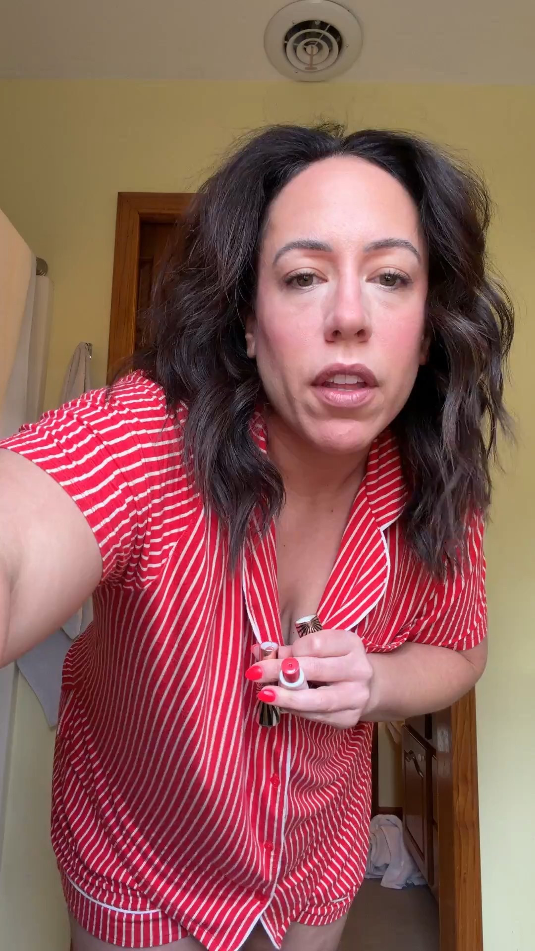 Getting ready for the day! Sharing my favorite hair products and cute pajamas!

#LTKdayinmylife #LTKHoliday #LTKgrwm