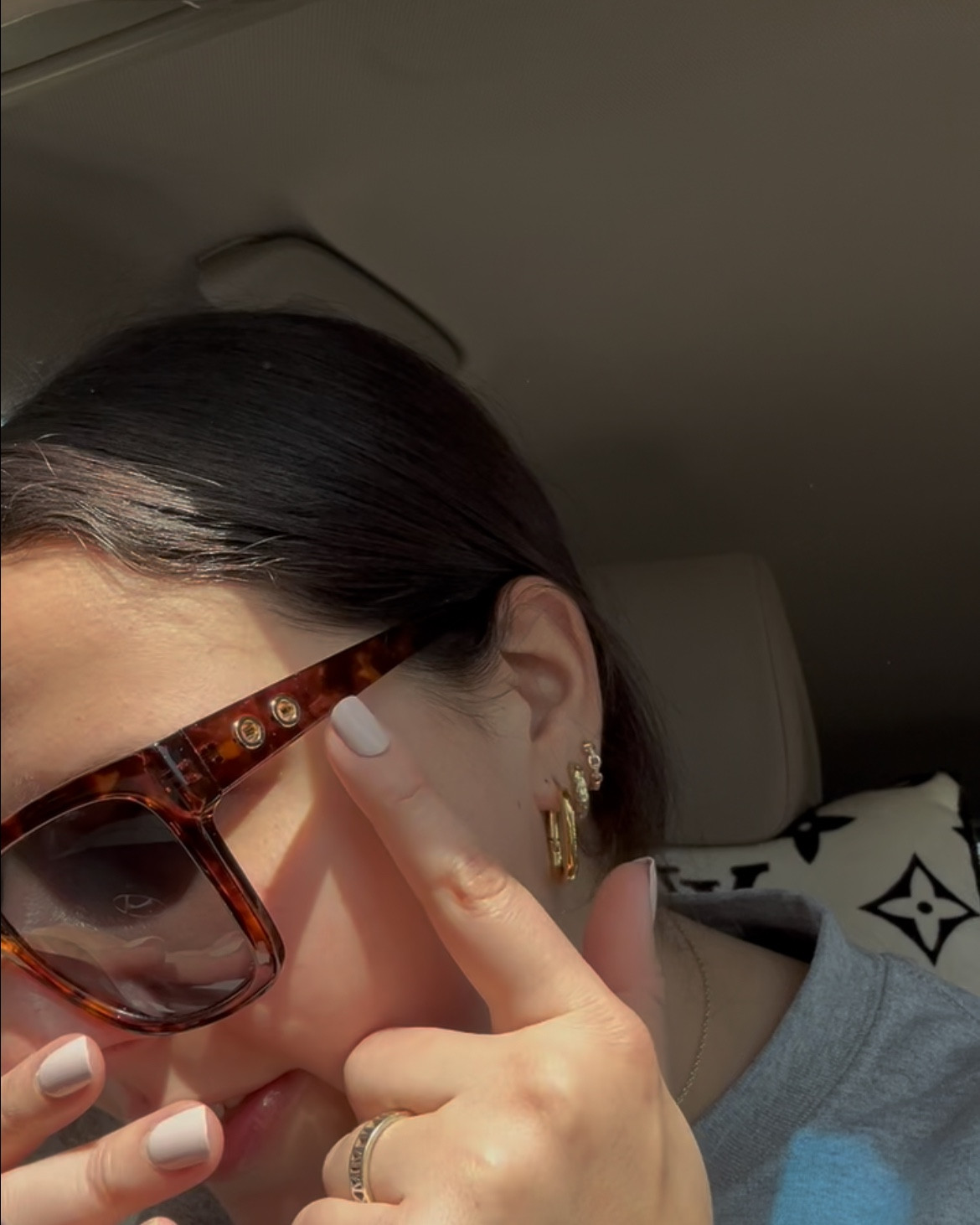 Obsessed with these new sunnies #target #universalthread #sunnies 

#LTKStyleTip