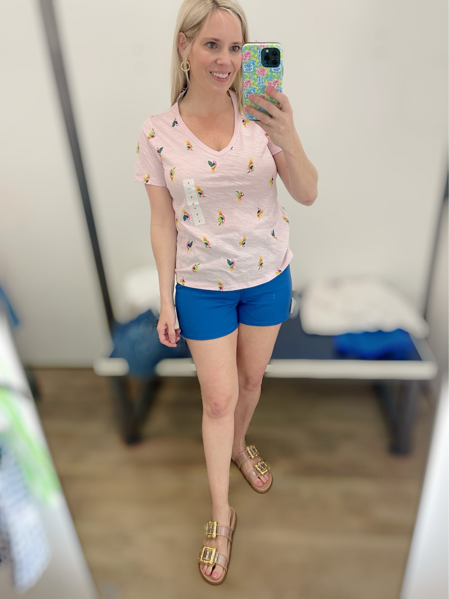 Parrot print t-shirt, blue denim  shorts, casual summer mom outfits, old navy outfits 

#LTKFindsUnder50 #LTKFindsUnder100 #LTKOver40