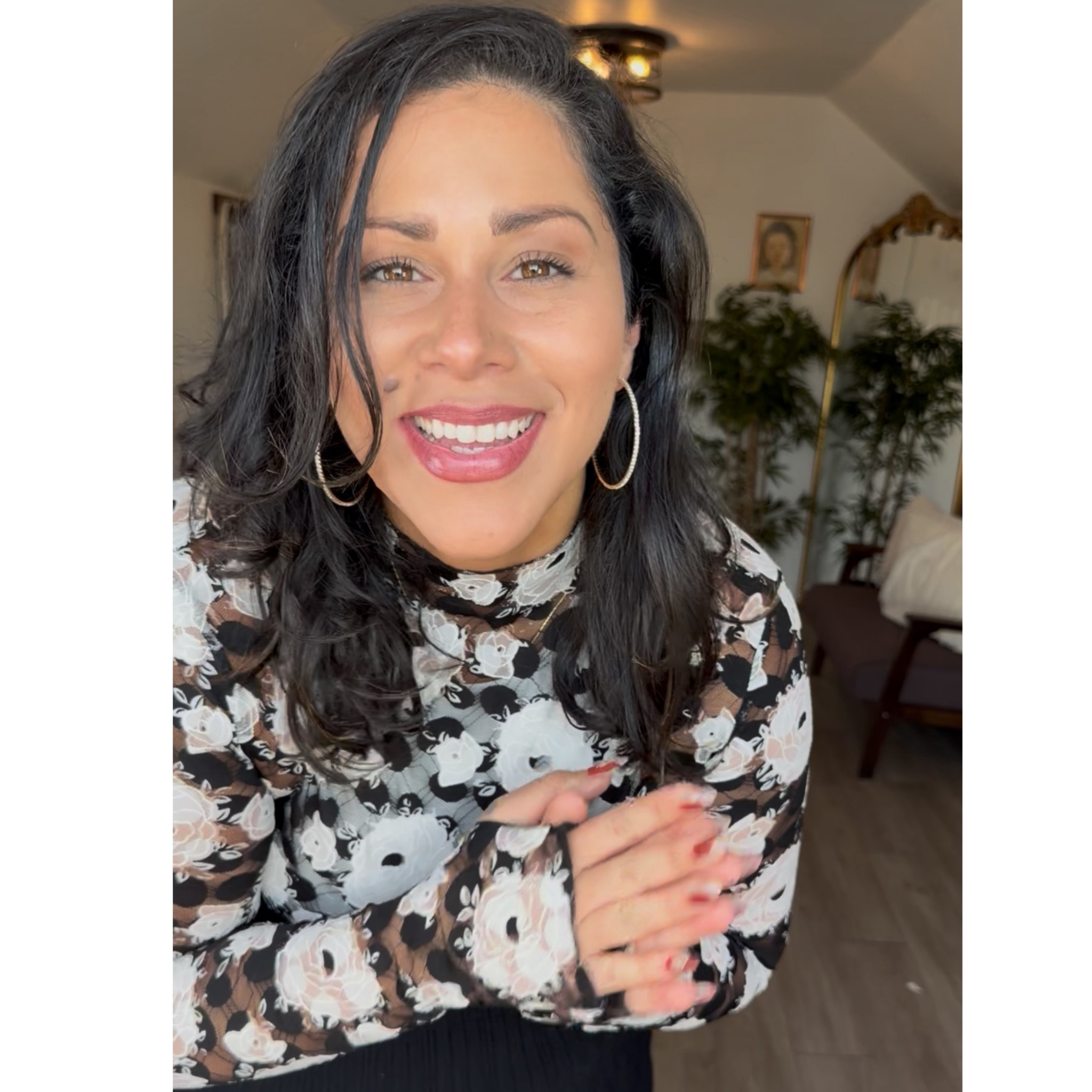 Super cute inspo look !! 🤍🖤🤍🌹

#LTKHoliday #LTKCyberWeek #LTKMidsize