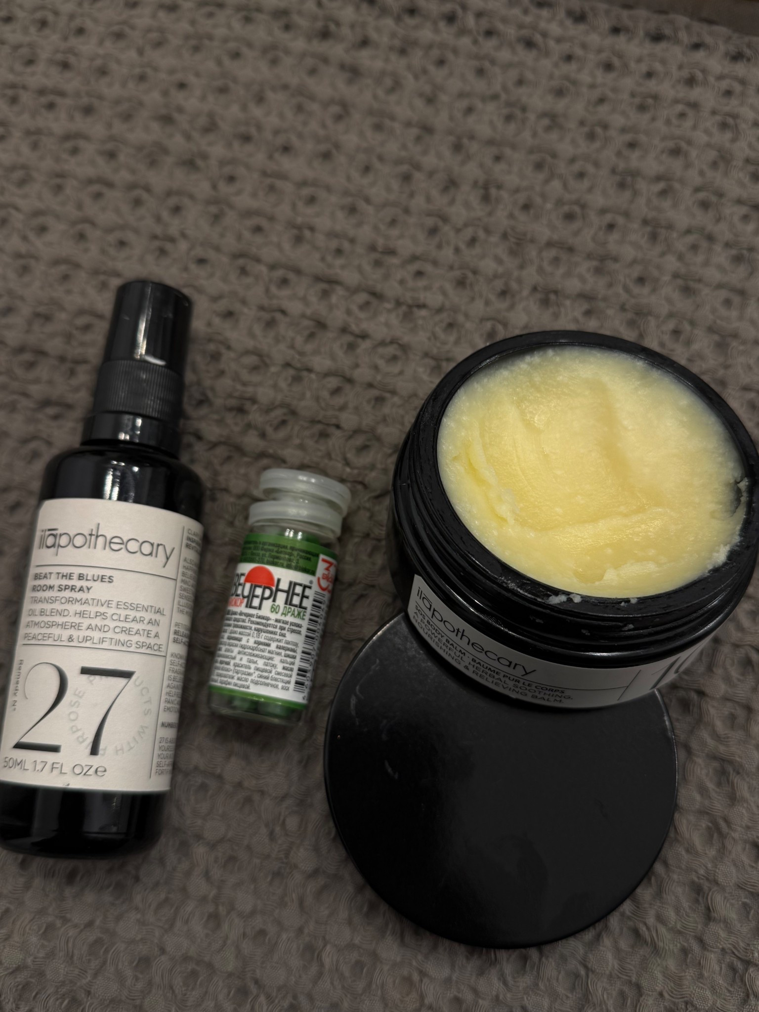 my deep beauty sleep essentials

The green pills are herbal valerian root concentrates. They don’t sell these in America in this form but you can get valerian root in capsules! 