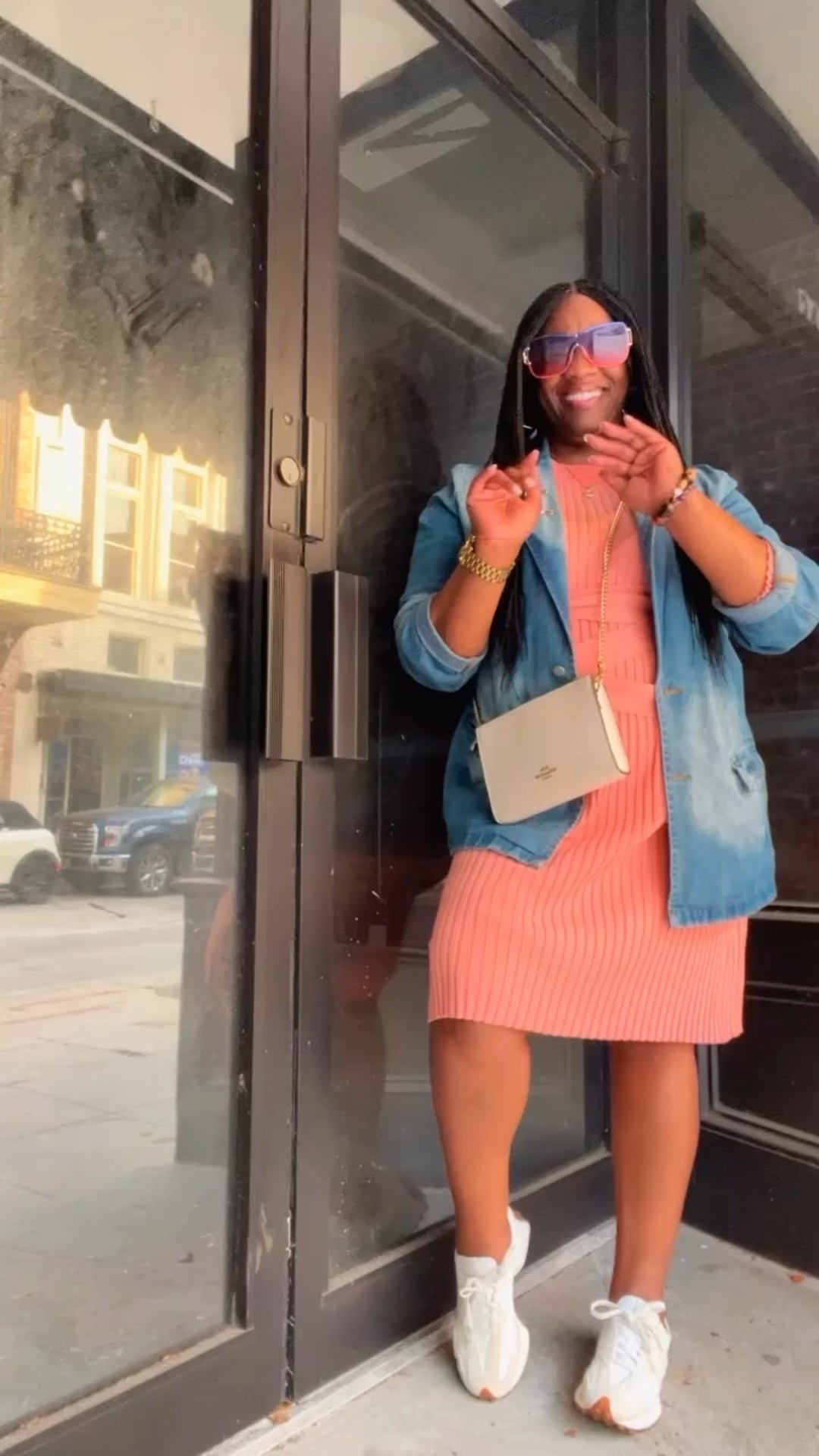 I love a good cross body bag!💛 links to bag and outfit below ⬇️ 

#LTKPlusSize #LTKSpringSale