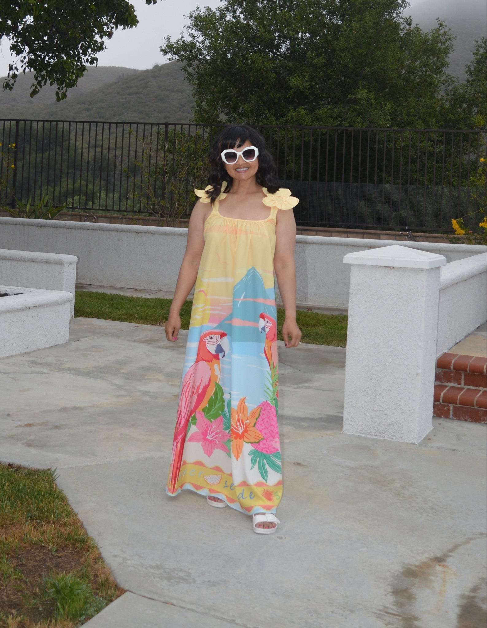 You all know how much I love yellow.  So, it’s no surprise that I was immediately drawn to this long dress from Shein.  The eye-catching print, and the fun floral appliqué that adorn the sleeves, I can’t get enough! For size reference, I am wearing an XS.  

#shein #sheinfind #littlemisscasual

#LTKfindsunder50 #LTKstyletip #LTKtravel