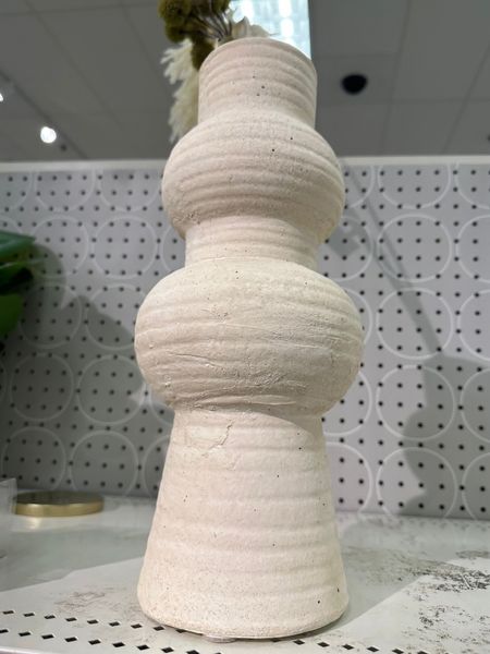 Unique ceramic vase from target! 

Follow me @ahillcountryhome for daily shopping trips and styling tips 

Target home 


#LTKFind #LTKSeasonal #LTKhome