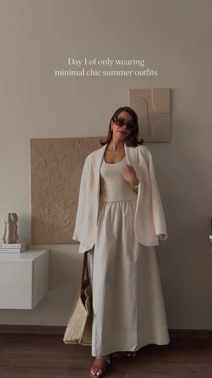 1 dress, 2 options 🤍🤎 which one would you choose? 

Song is @emma.sovali debut & beat by my talented cousin @rafil.nl 👌🏼

#outfitinspo #fashioninspo #minimalstyle #minimalchic #minimalchicstyle #casualchic #chicsummerstyle #ootd #mangooutfits #mangofashion #hmxme #fashiongram #mangodress