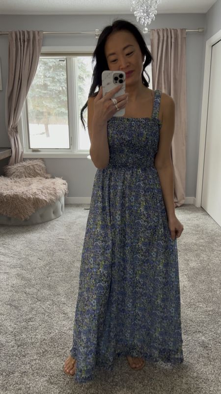 Cute and flowy maxi dress that's elastic and stretchy with a floral print! I'm wearing a true-to-size XS. Will link neutral sandals that pair well with the dress as well!

#summerdress #vacationoutfit #outfitinspo #petitefashion #amazonfinds

#LTKSeasonal #LTKstyletip #LTKFind
