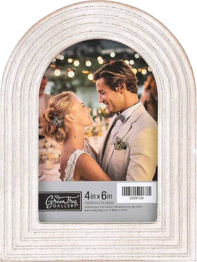 Green Tree Gallery 4 x 6 Arched Picture Frame for Tabletop, Mantle, Grooved White Wood Picture Fr... | Amazon (US)