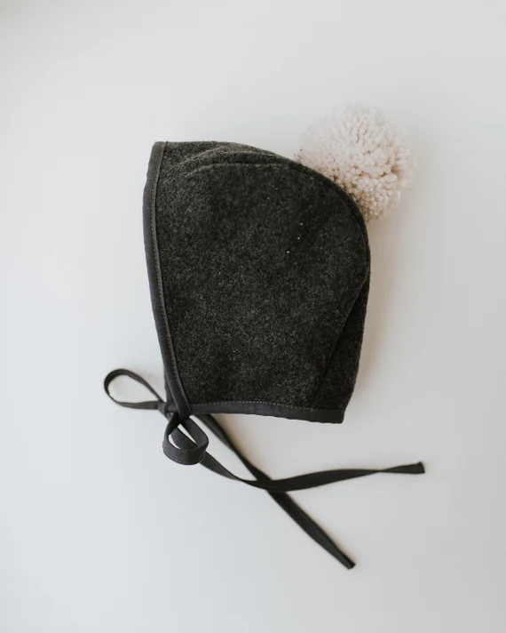 Charcoal Pom Wool Bonnet • Organic Flannel Lined • Winter baby bonnet • Pom Pom Bonnet | Etsy (CAD)