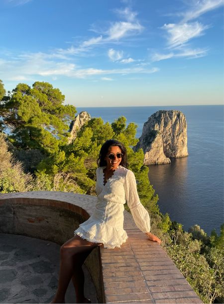 Capri 🇮🇹


White mini dress
Italy outfits
Capri outfits 
Beach outfits 