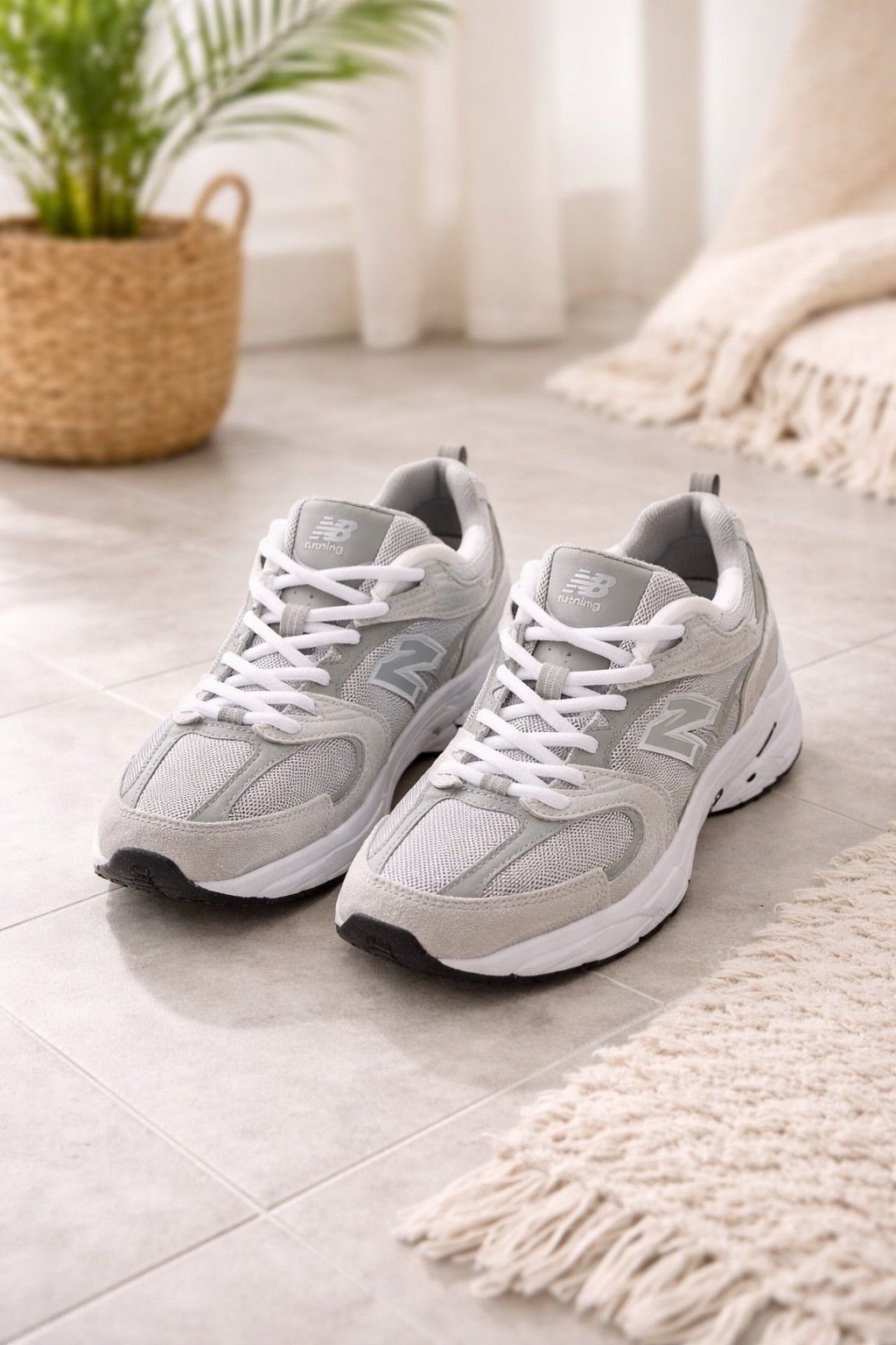 New Balance 530 sneakers are my go-to neutral shoe for everyday.
Lightweight, comfortable, and easy to style with denim, athleisure, or airport outfits.
Linked the exact pair!

#newbalance530 #ltkshoes #ltksneakers #ltkfinds #capsulewardrobe #neutralstyle #momstyle #athleisurestyle #ltkfashion #dailyoutfit #springstyle

#LTKFindsUnder100 #LTKActive #LTKootd