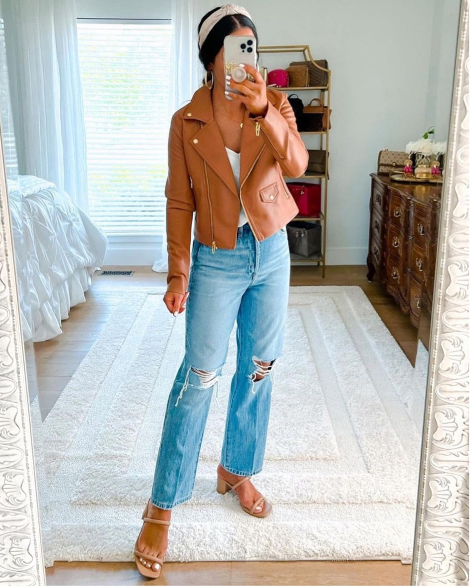Happy Tuesday! These best selling jeans are now 50% off + free shipping! Also this super chic and affordable jacket is a perfect fall closet staple. It comes in more colors too! Shop it all via the LTK app or head to TheDoubleTakeGirls.com and click the Shop Our IG tab. We hope y’all have a great day! 

#LTKstyletip #LTKunder50
