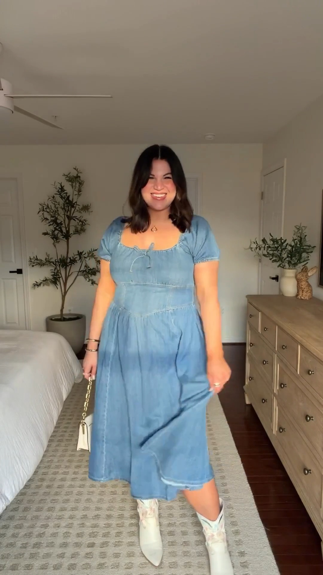 The perfect spring denim dress!! I shared this in a recent @kohls  haul and I haven’t stopped thinking about it! It fits soo well + I love that it has sleeves!

Dress - large 
Boots - size 10 *added similar these are older 
Lippie - @Tarte primrose 


#LTKTall #LTKMidsize #LTKMothersDay