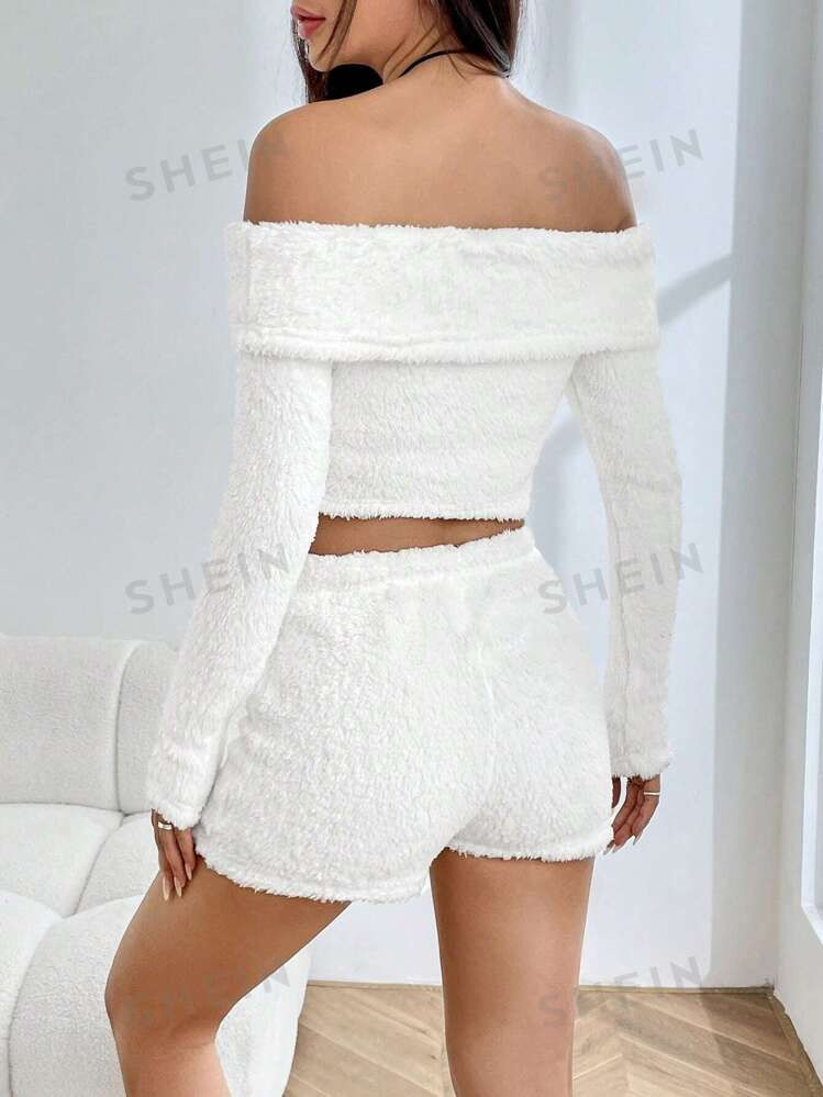 SHEIN EZwear Off Shoulder Crop Flannel Top & Shorts | SHEIN
