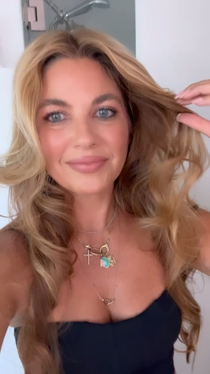 Hot rollers, LTK sale, T3, soft curls, easy hairstyle 

My favorite hot rollers of life (created these results with six rollers in less than 15 minutes) are 20% off right now with code T3LTK20. They are such a time saver (curl your hair while getting other things done), deliver incredible, voluminous results and travel well…I use them multiple times a week ⚡️⚡️Highly recommended. 

#LTKstyletip #LTKSale #LTKbeauty