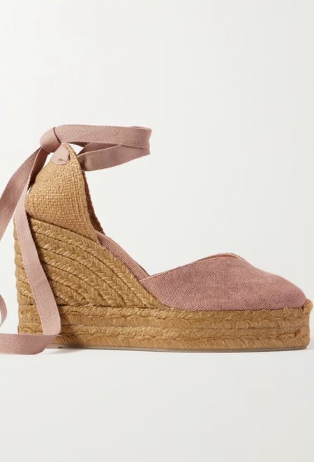 60% off! 

Just bought these because I like the color and platform as well as a tan lower heeled version linked below! I have a black pair but needed a lighter color!

I linked 3 different heights!! 


Summer
Summer outfit
Vacation outfit 
Travel outfit
Travel
Espadrilles
Espadrille shoes
Wedges 
Espadrille wedges 
Neutral outfits 
Shoes on sale 
Home
Home decor
NYE

#LTKfindsunder100 #LTKsalealert #LTKshoecrush