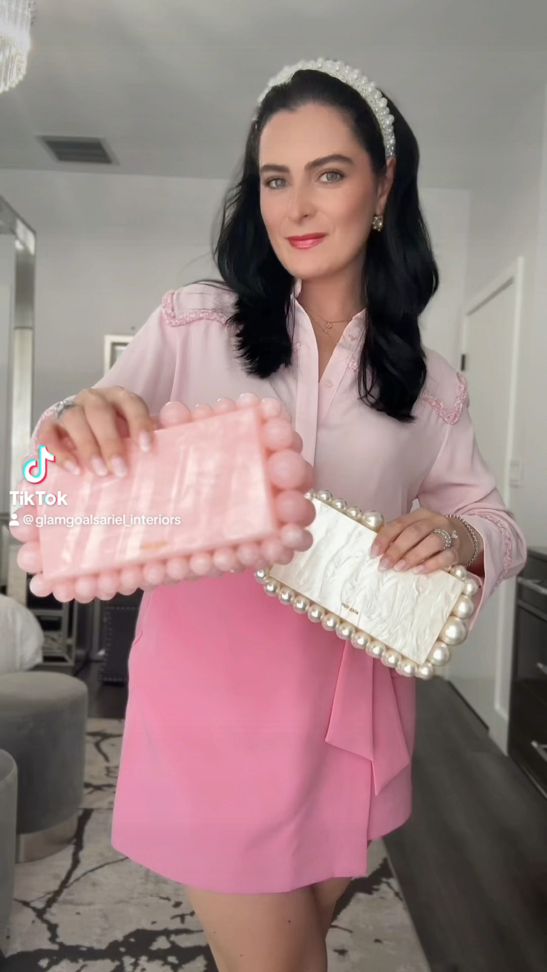 PINK OR PEARL? ✨ SALE ITEMS LINKED!

Super chic, perfectly sized and incredibly priced; makes the @cultgaia EOS clutch perfect for a gifted or a gifter! 

CG just dropped some new EOS styles which makes me want to add some more to my collection. Head to my @shop.ltk to shop latest drops. Let me know your favorite color/style from the EOS collection in the comments 💕 

#LTKGiftGuide #LTKstyletip