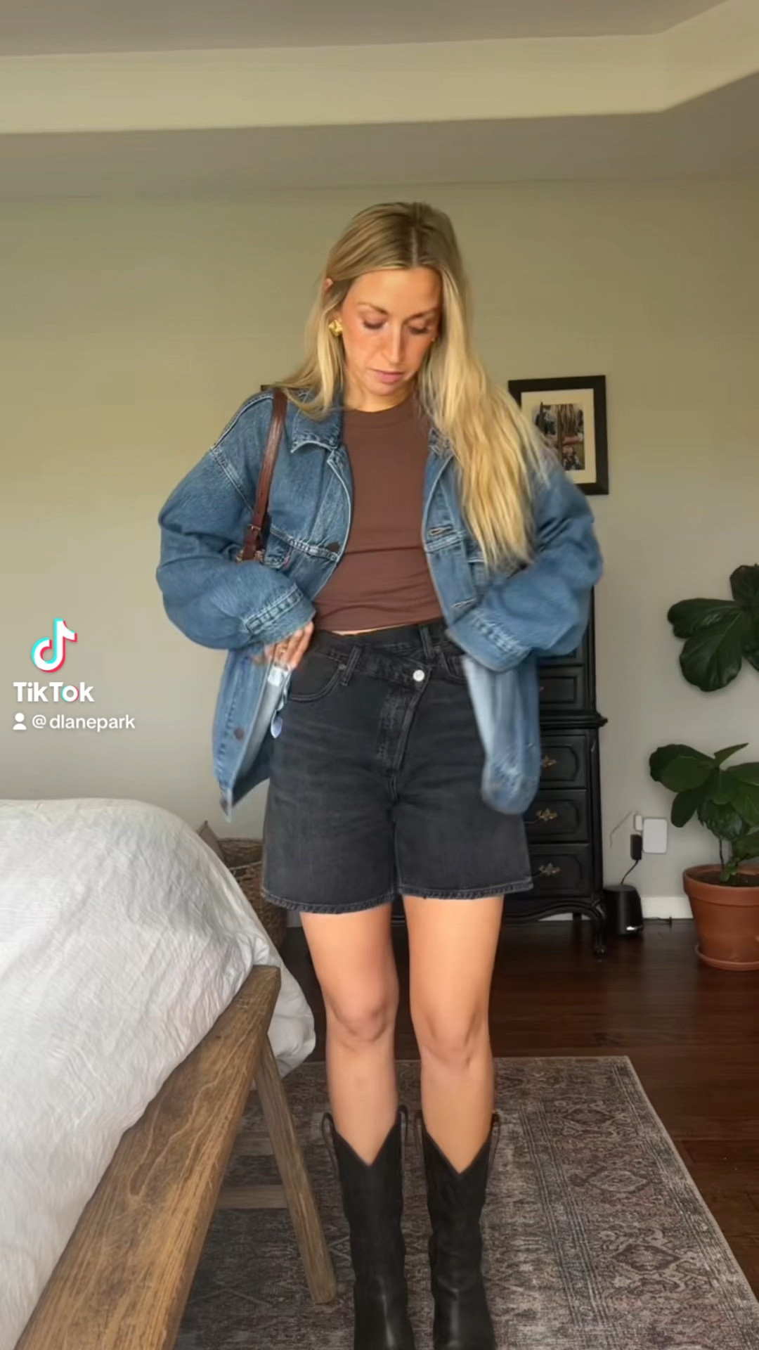 Transitional Fall Outfit | old navy tank runs large, size down. Boots are TTS