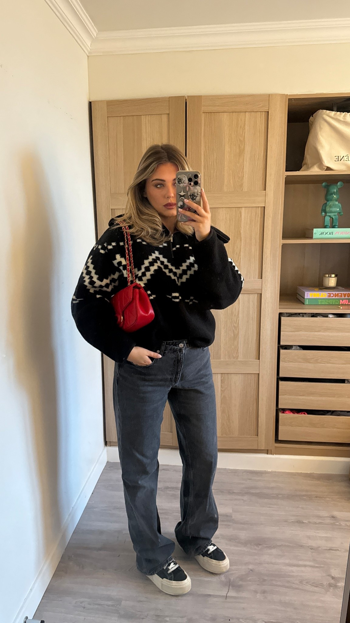 🖤❤️

#LTKuk #LTKeurope #LTKwinter