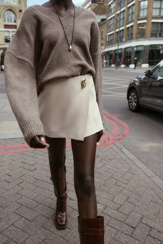 ASYMMETRICAL CULOTTE SKIRT WITH APPLIQUE | Zara US