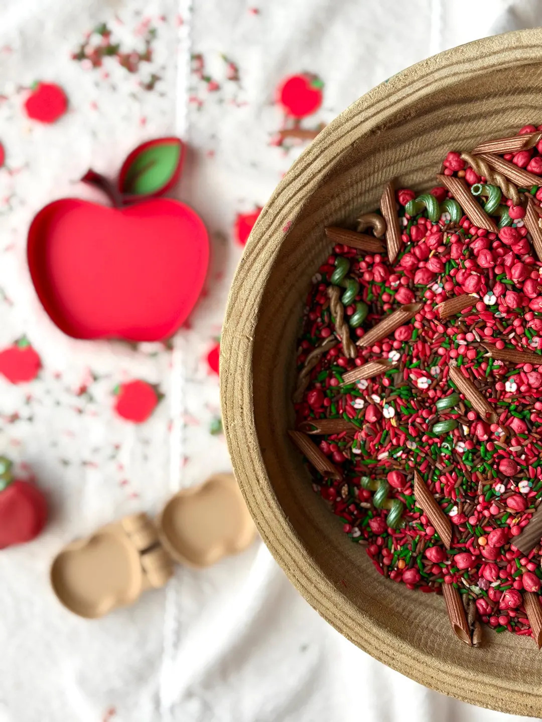 Apple Picking Set (filler, Peg Doll, Apples, Apple Tray, and Play Dough) - Etsy | Etsy (US)