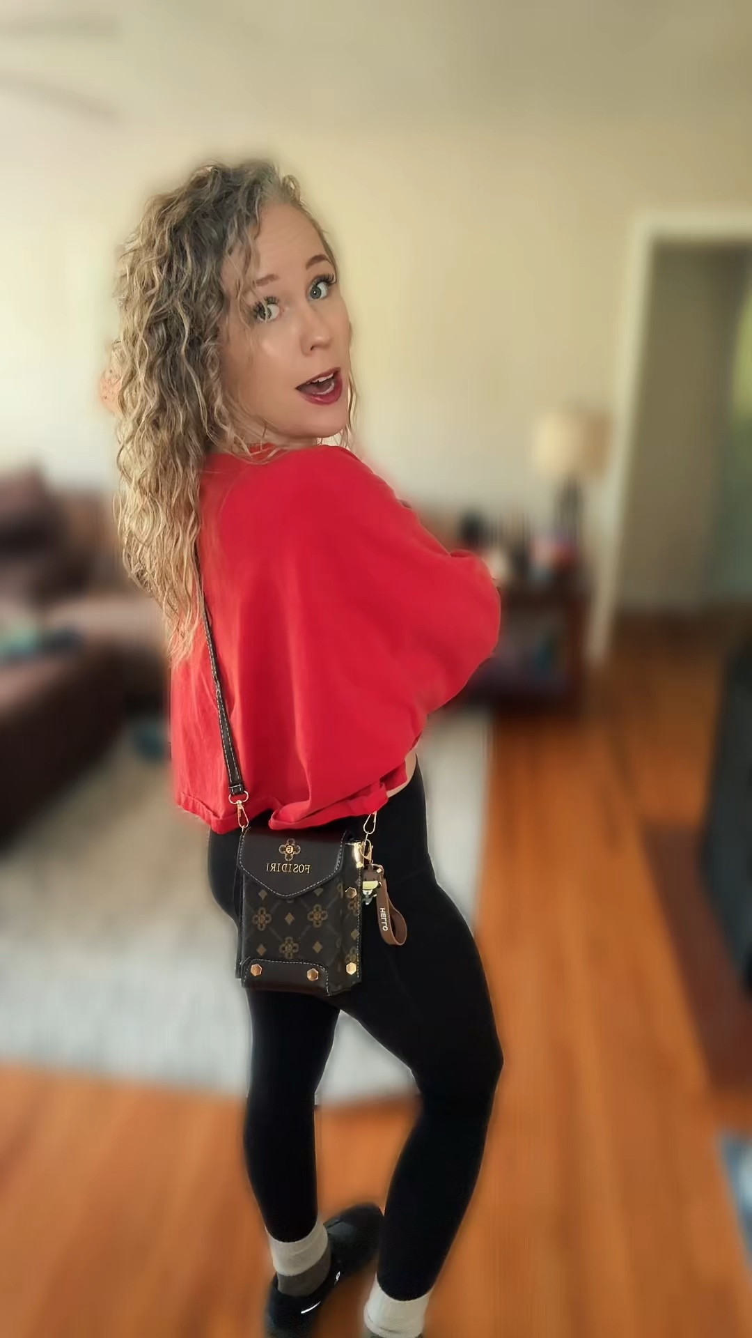 Designer-inspired bag without the designer price 👀✨

Such a cute everyday bag that goes with everything

#LTKBeauty #LTKSaleAlert #LTKootd