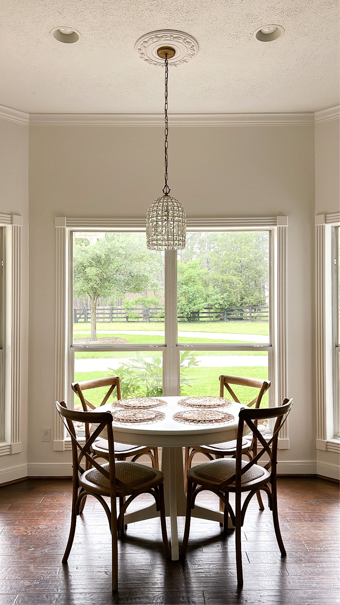 Breakfast nook is coming together! New light and dinning chairs. We added the medallion giving it an even more French country flare and I’m loving it! Dinning room table 

#LTKhome