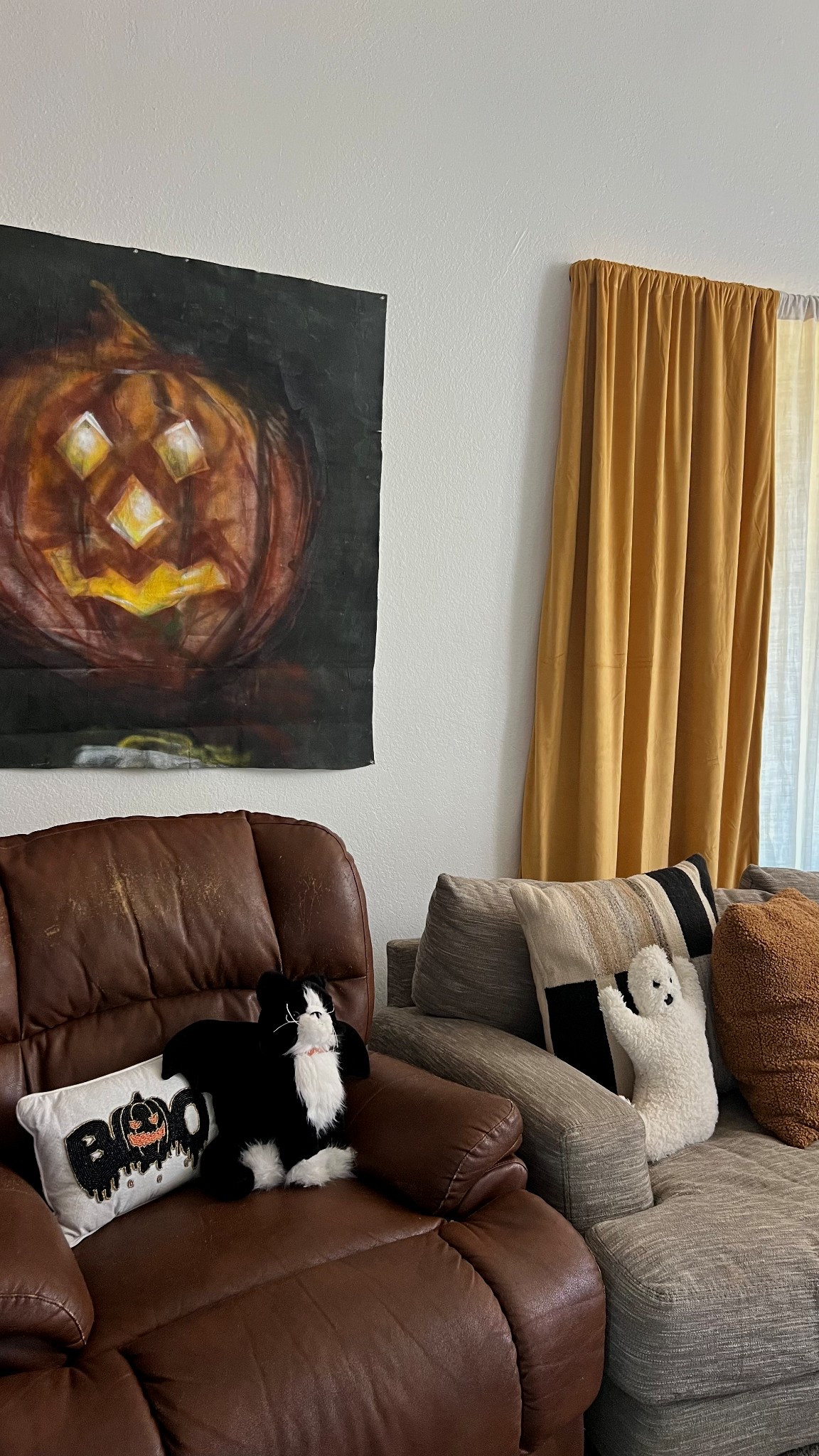 I LOVE Halloween 🎃 I’m taking everything down today but here are a few spooky cute items on sale!

#LTKHome #LTKFindsUnder100 #LTKHoliday