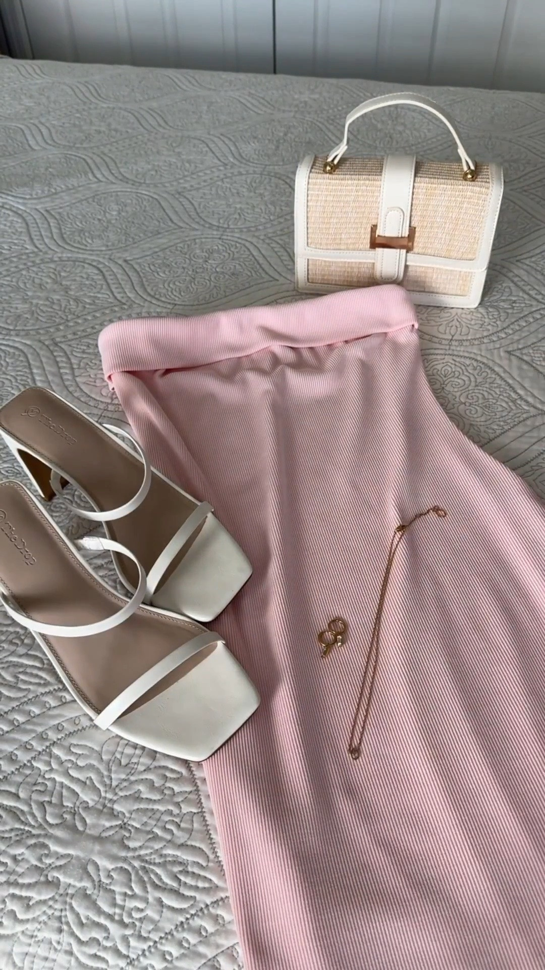 Wedding season calls for soft pinks, woven textures, and timeless details 🩷

This is the kind of dress that feels effortlessly elegant from the ceremony to the dance floor. Feminine, flattering, and easy to style with classic accessories, it’s the perfect look for celebrating love all summer long 🥂💒

Saving this one for every RSVP on the calendar 🫶🏼

#WeddingGuestDress #WeddingGuestStyle #SummerWedding #WeddingSeason #PinkDress #ElegantStyle #WeddingGuestOutfit #LTKStyle #FeminineFashion #SummerStyle #ClassicStyle #DressInspiration #CelebrationStyle #EffortlessElegance #OccasionWear