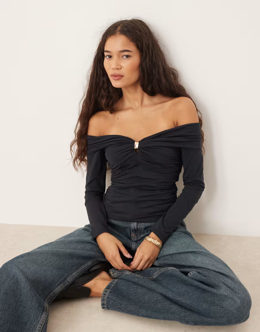 Abercrombie & Fitch long sleeve off the shoulder hardware top in black | ASOS (Global)