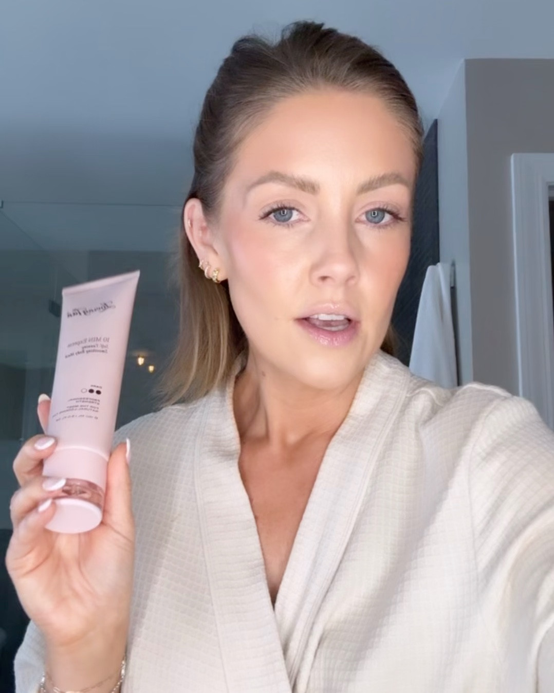 Loving Tan 10 Minute Express Tanning Self Tanning Smoothing Body Mask is a 10/10 🙌🏼

#LTKBeauty #LTKselfcare #LTKTravel