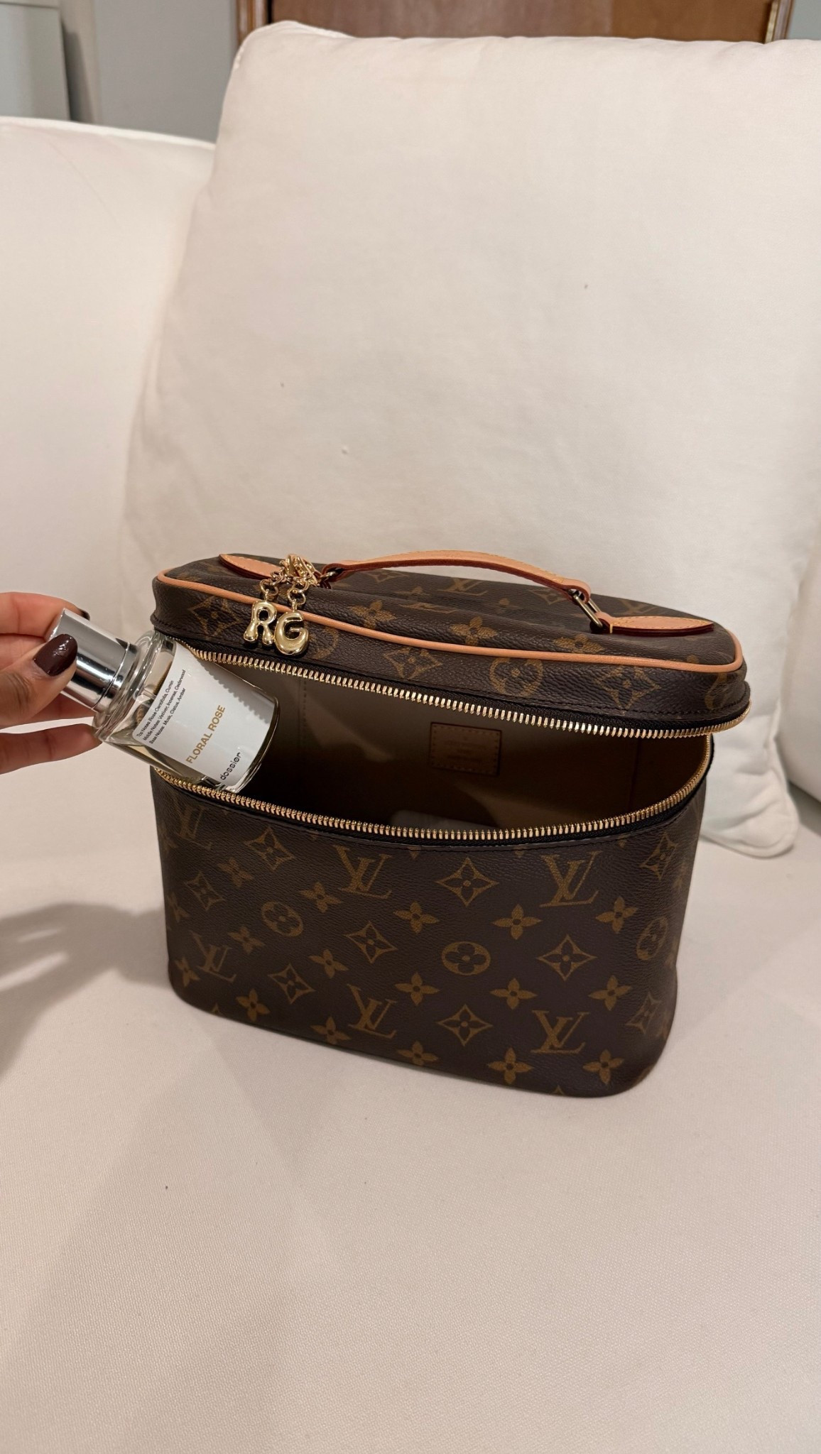 Meet My new signature scent ✅
Dossier Floral Rose — a warm and sophisticated floral with a smoky twist 🌹✨
Vegan, cruelty-free, and inspired by Le Labo’s iconic Rose 31… but way more wallet-friendly 👀 #dossierfragrance  

#LTKFindsUnder50 #LTKStyleTip #LTKFindsUnder100