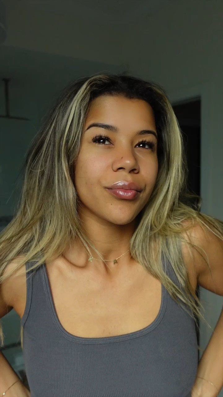 my “no makeup” sun kissed look- my go to for sweaty workouts or when I don’t want to put too much on my skin! The spf 50 is ESSENTIAL 😍

#LTKBeauty #LTKActive #LTKFindsUnder100