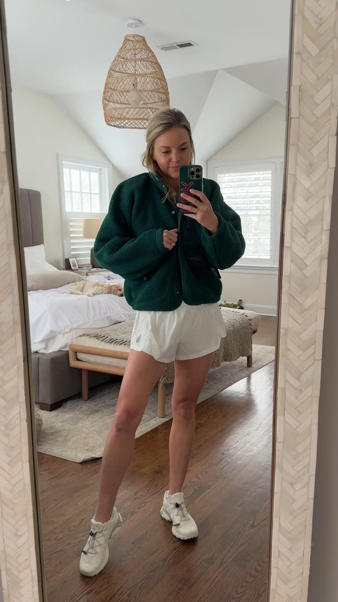 FP movement always has the best fleece styles. Loved this dark green color, but comes in tons of others. I also ordered these shorts in 2 other colors. They’re so good! 
-small top & shorts 
-size down 1/2 in sneakers 