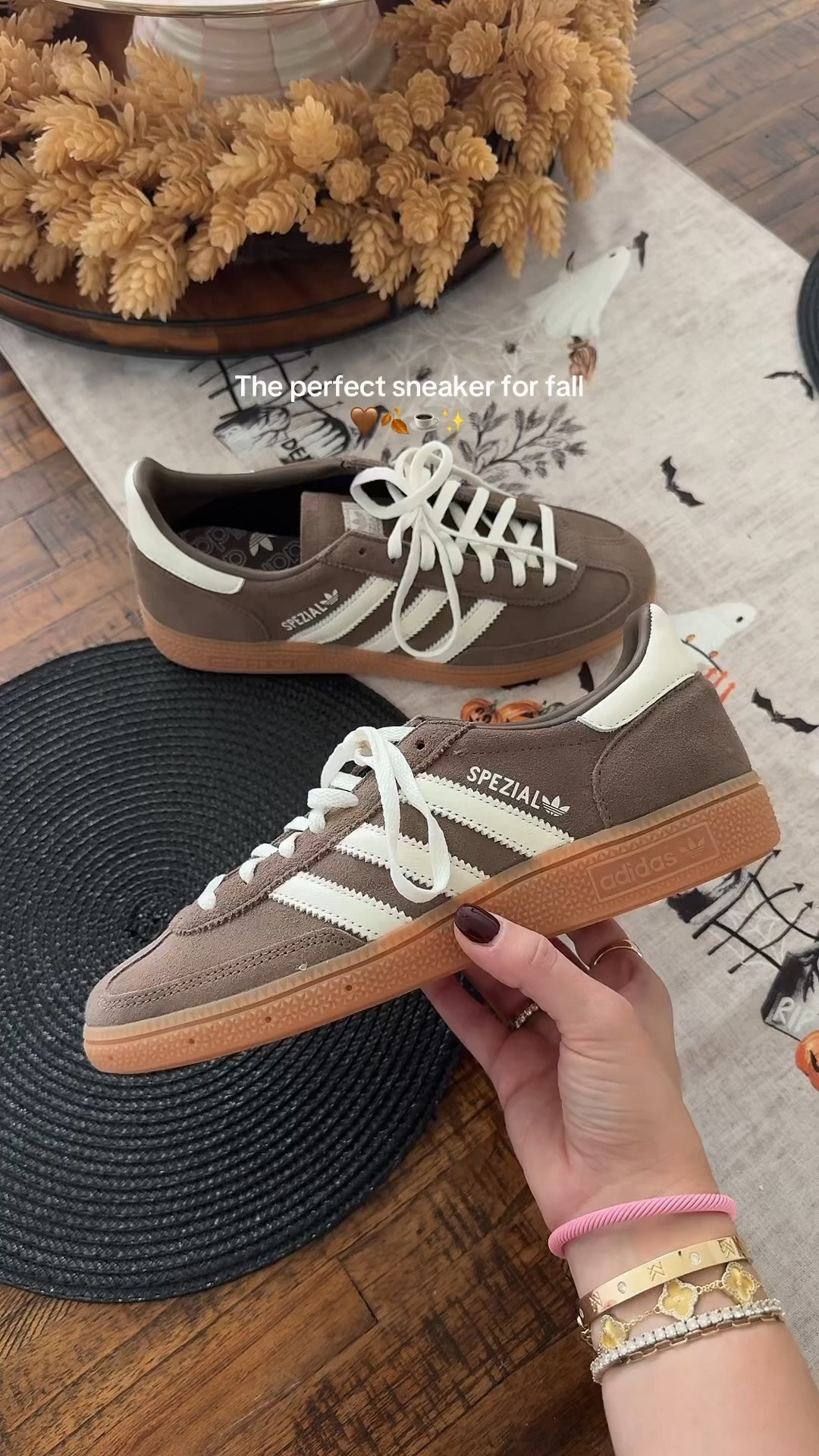 Fall sneakers true to size 🤎