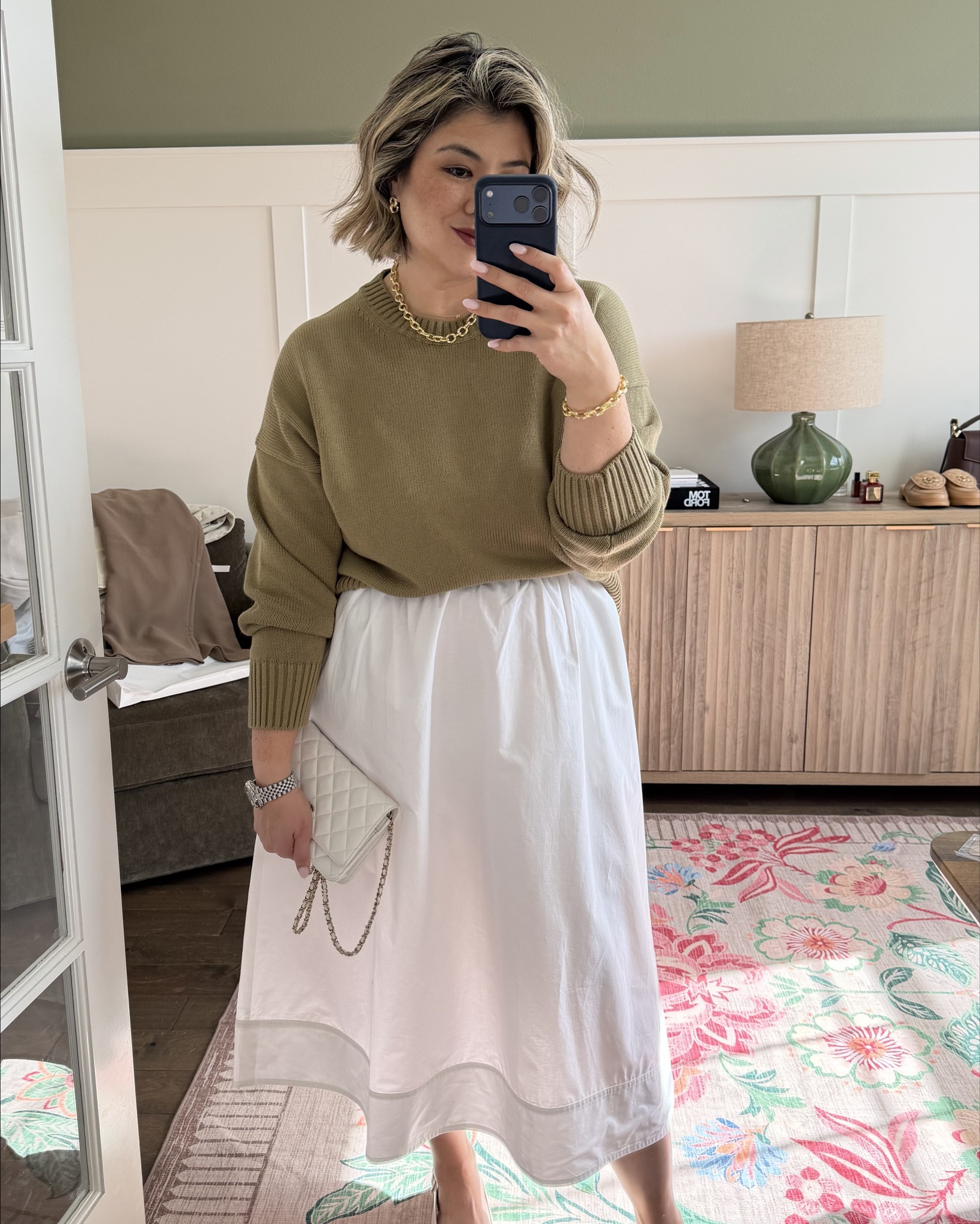 Just a few outfits lately that genuinely made me feel good.

As a midsize woman in my 40s (size 12/14), those moments when you put something on and just feel comfortable, confident, and like yourself are everything.

None of these are one-time outfits. They’ve all been worn, repeated, and restyled… and I already know they’ll be in heavy rotation as the weather warms up.

Which one would you happily repeat?

#midsizestyle #outfitrepeater #everydaystyle 

#LTKOver40 #LTKSpringSale #LTKMidsize