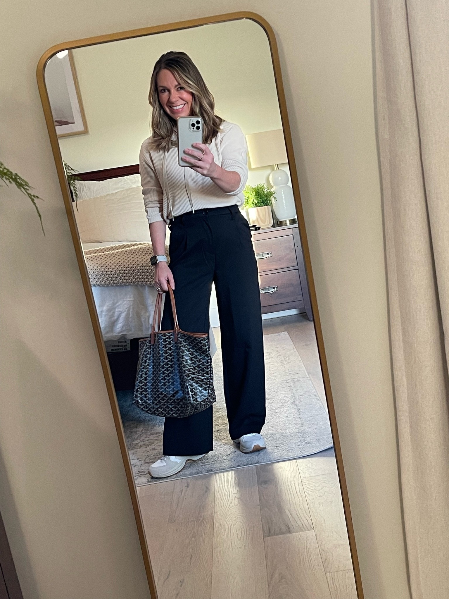 Favorite wide leg pants, only $25! Great for petites - leg isn’t too wide 💕! Wearing XS (did hem a couple of inches). They come in and out of stock but are available in tan! 

[I linked an alternate brand that I have in tan and really like.]

#petitestyle #petiteoutfit #workwear #widelegtrouser #teacherstyle


#LTKSeasonal